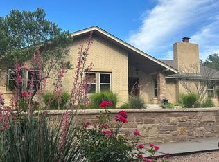 615 S 6th St, Canadian, TX 79014