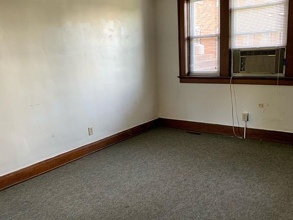 4th image of 1501 Morgantown Ave #31