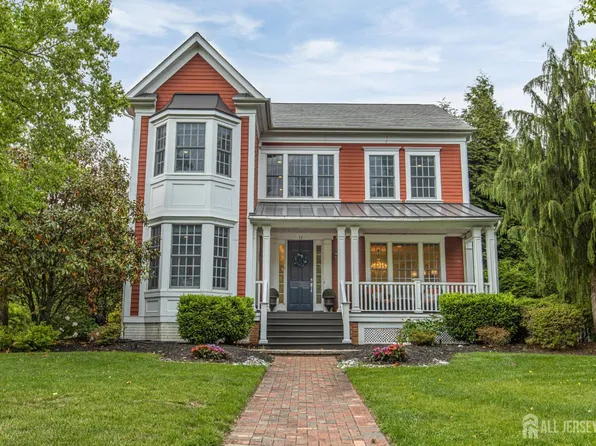 32 Liedtke Dr, Cranbury, NJ 08512