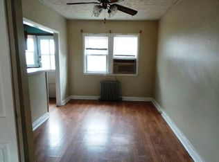 5 Warren Rd, Baltimore, MD 21221