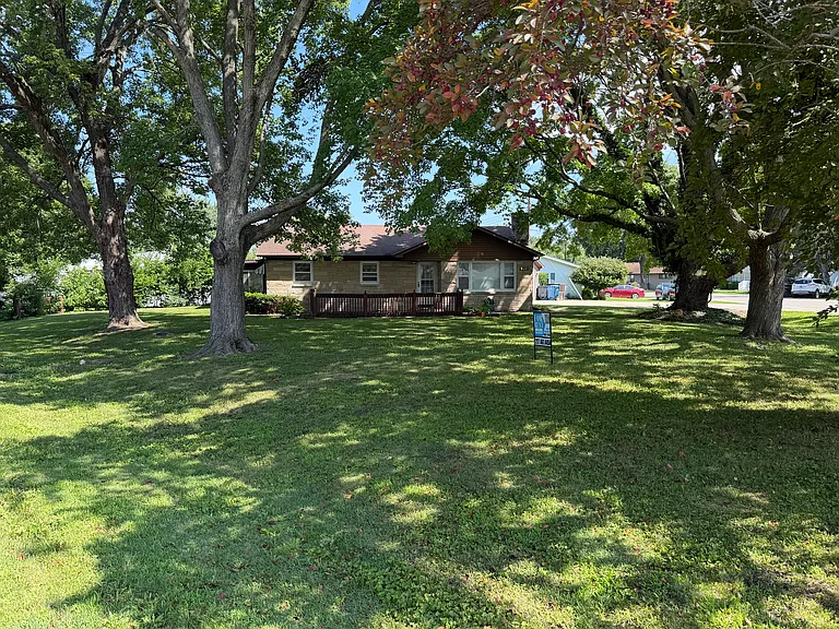 713 S Longview Rd — Photo 1