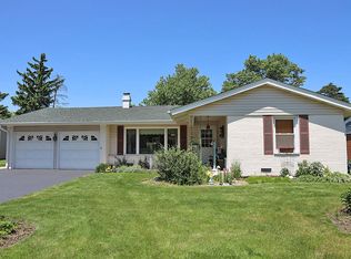 24 Jf Kennedy Blvd, Elk Grove Village, IL 60007