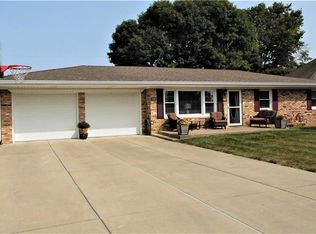 390 Anel Dr, Martinsville, IN