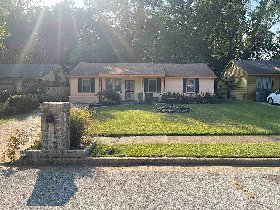 1st image of 4693 Royal Ridge Dr