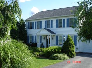 404 Seville Dr, Red Lion, PA 17356