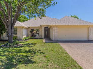 7521 Whitestone Ranch Rd, Benbrook, TX 76126