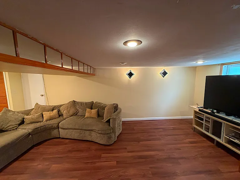 14 Nelson Ave — Photo 23