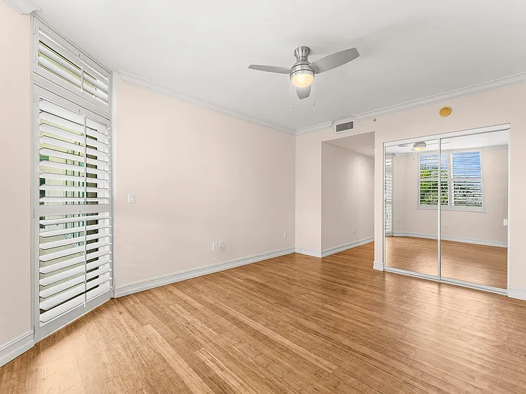 550 SE Mizner Blvd #B501 — Photo 22