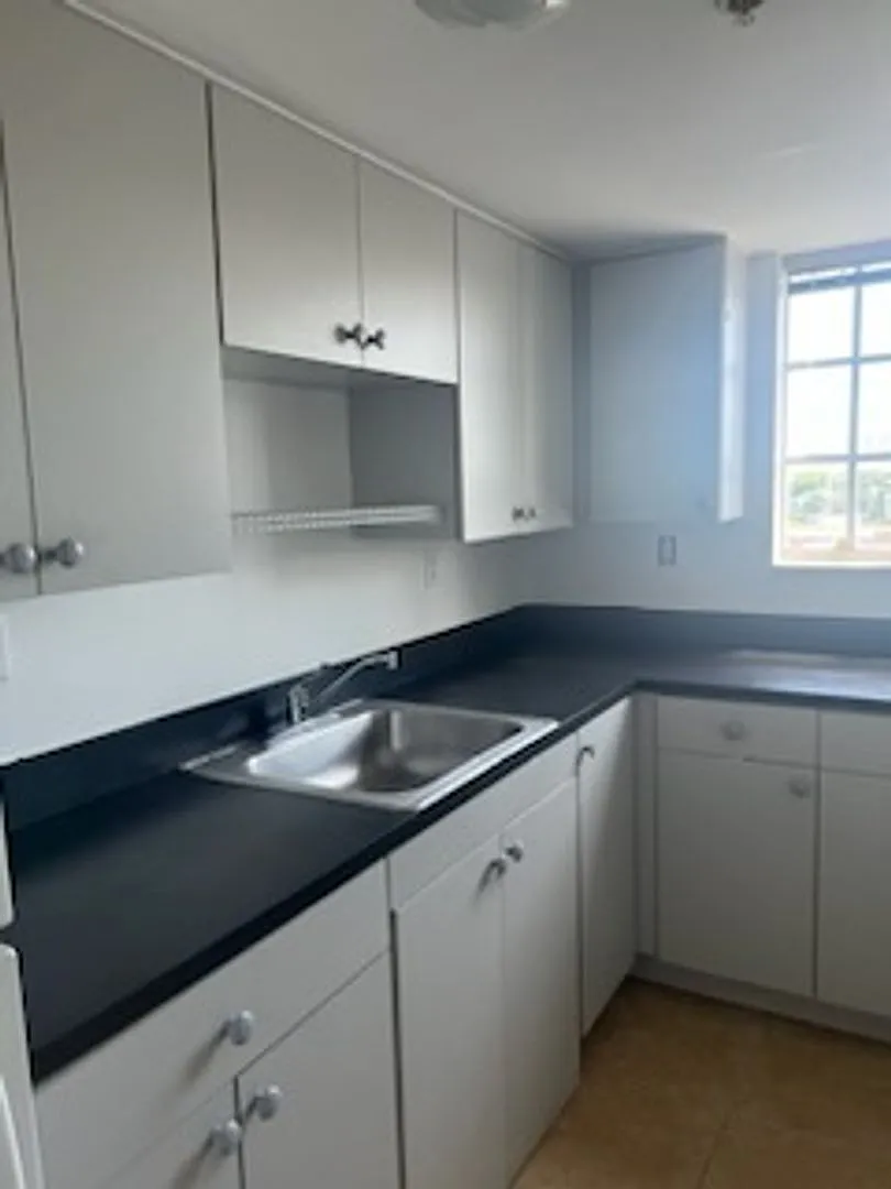 Flagler Apartments — Photo 2