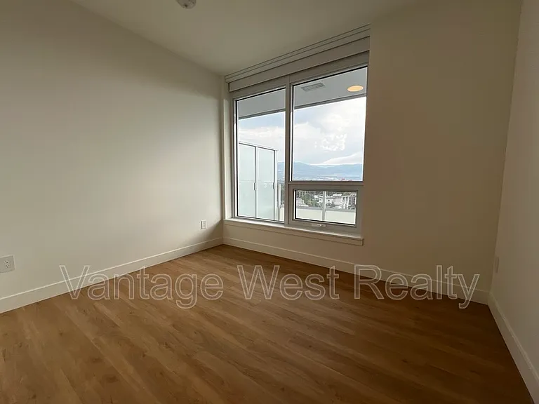 1626 Water St #807 — Photo 10