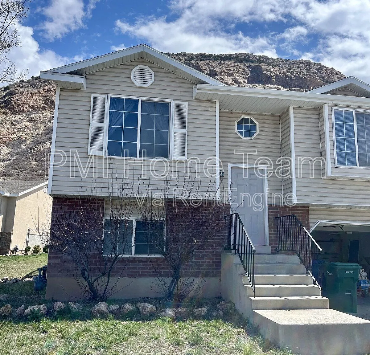 3 bed, 2.0 bath, 1500 sqft, $2,100 — Photo 1