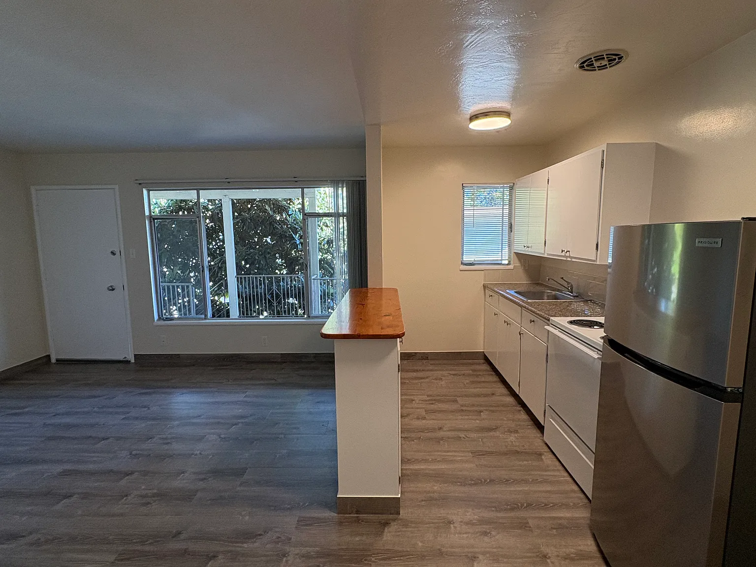 1 bed, 580 sqft, $2,250 — Photo 2