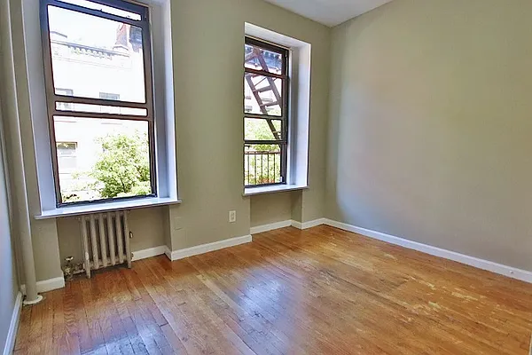 Rented by Compass | media 2