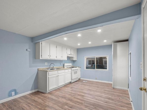 1258 W Rosamond Blvd SPACE 29, Rosamond, CA 93560