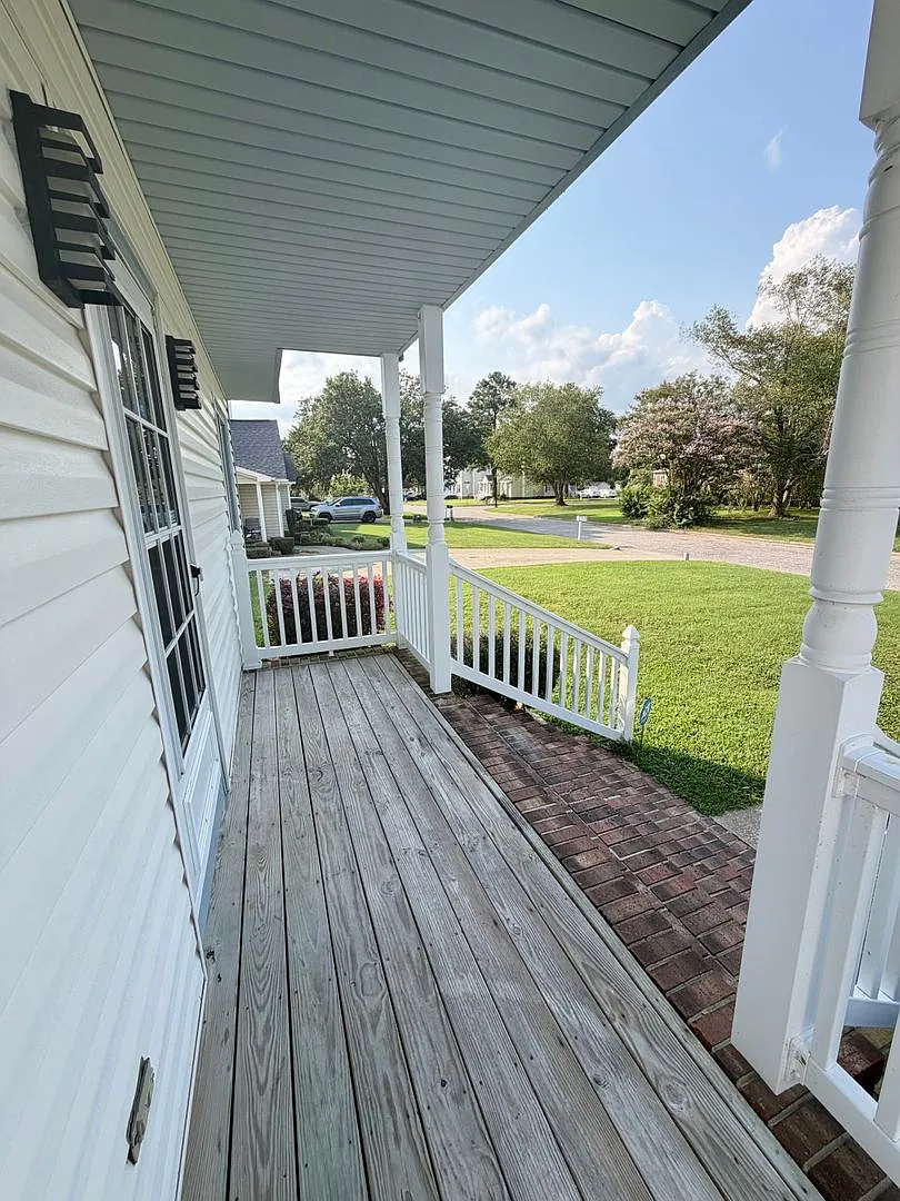 2421 Sexton Rd — Photo 4