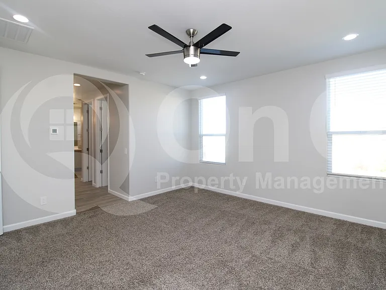 2042 E Dry Wood Rd — Photo 14