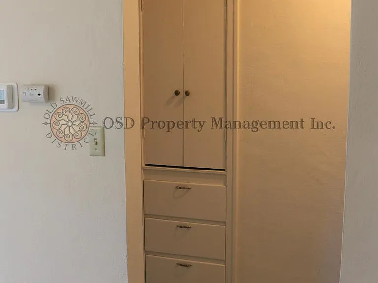 1920 S Higgins Ave — Photo 5