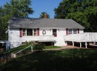 655 S Lake Ridge Ave, Decatur, IL 62521