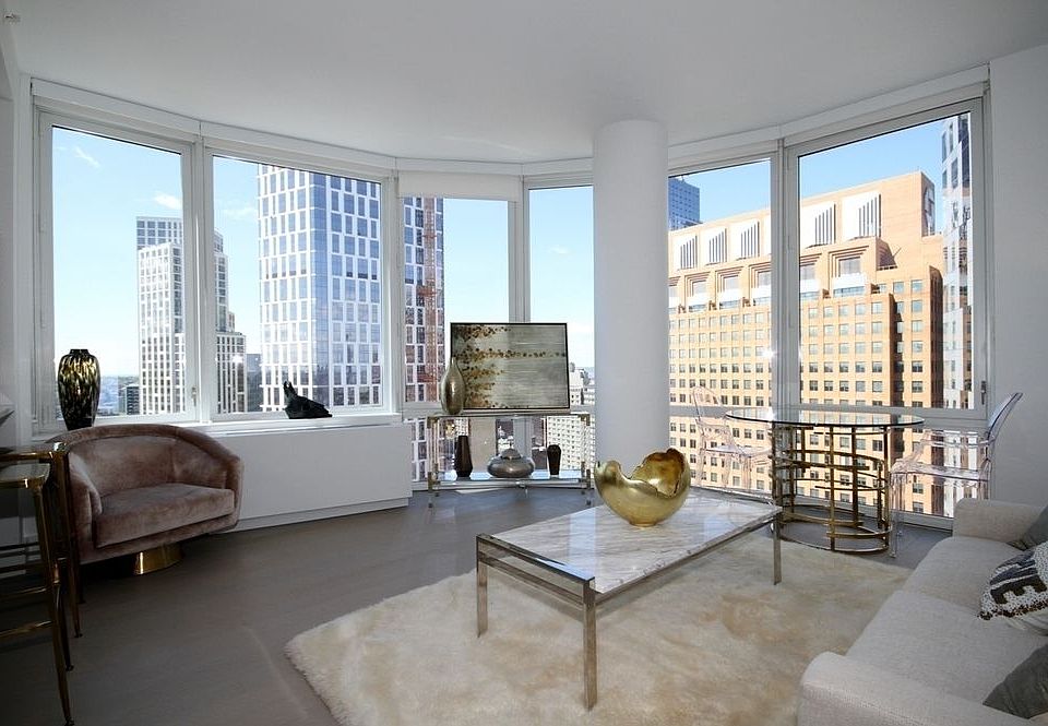1st image of 86 Fleet Pl APT 15Q