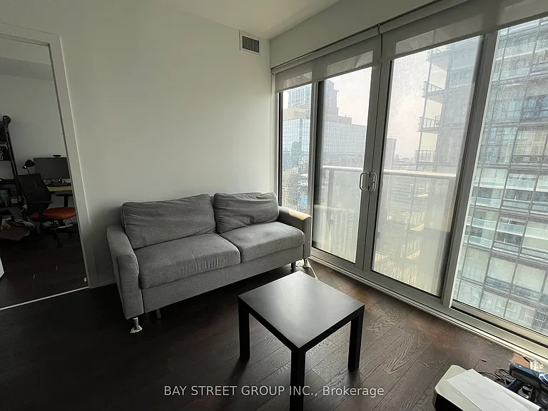 7 Grenville St #3401 — Photo 4