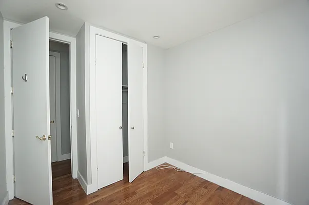 Rented by BRICK & GALO REALTY CORP | media 7