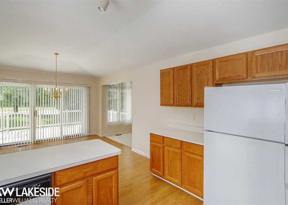 17098 Martingale Ln, photo 17