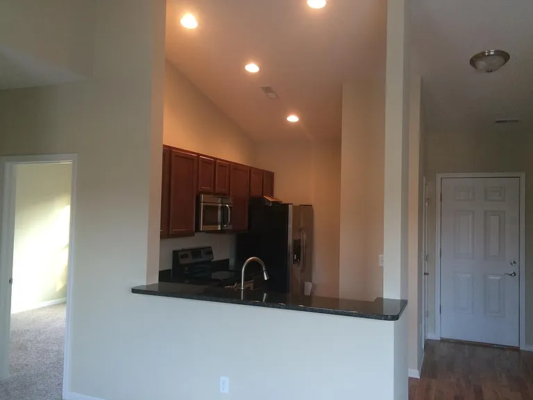 1354 Ida Ave — Photo 1