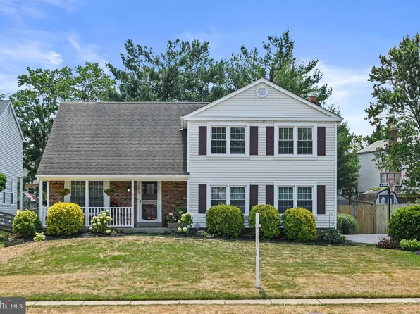 15213 Louis Mill Dr, Chantilly, VA 20151