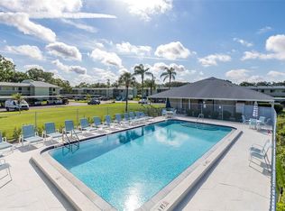 130 Nancy Dr #66, Oldsmar, FL 34677