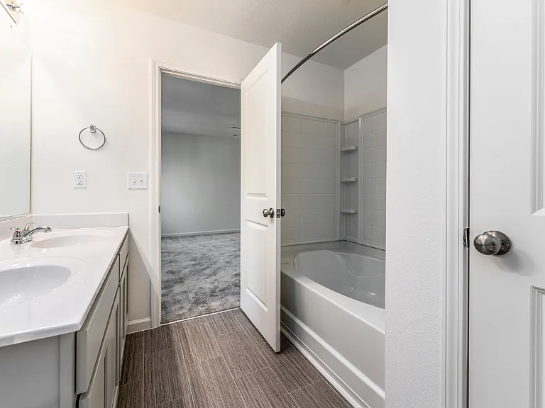 3662 Foxton Dr — Photo 26