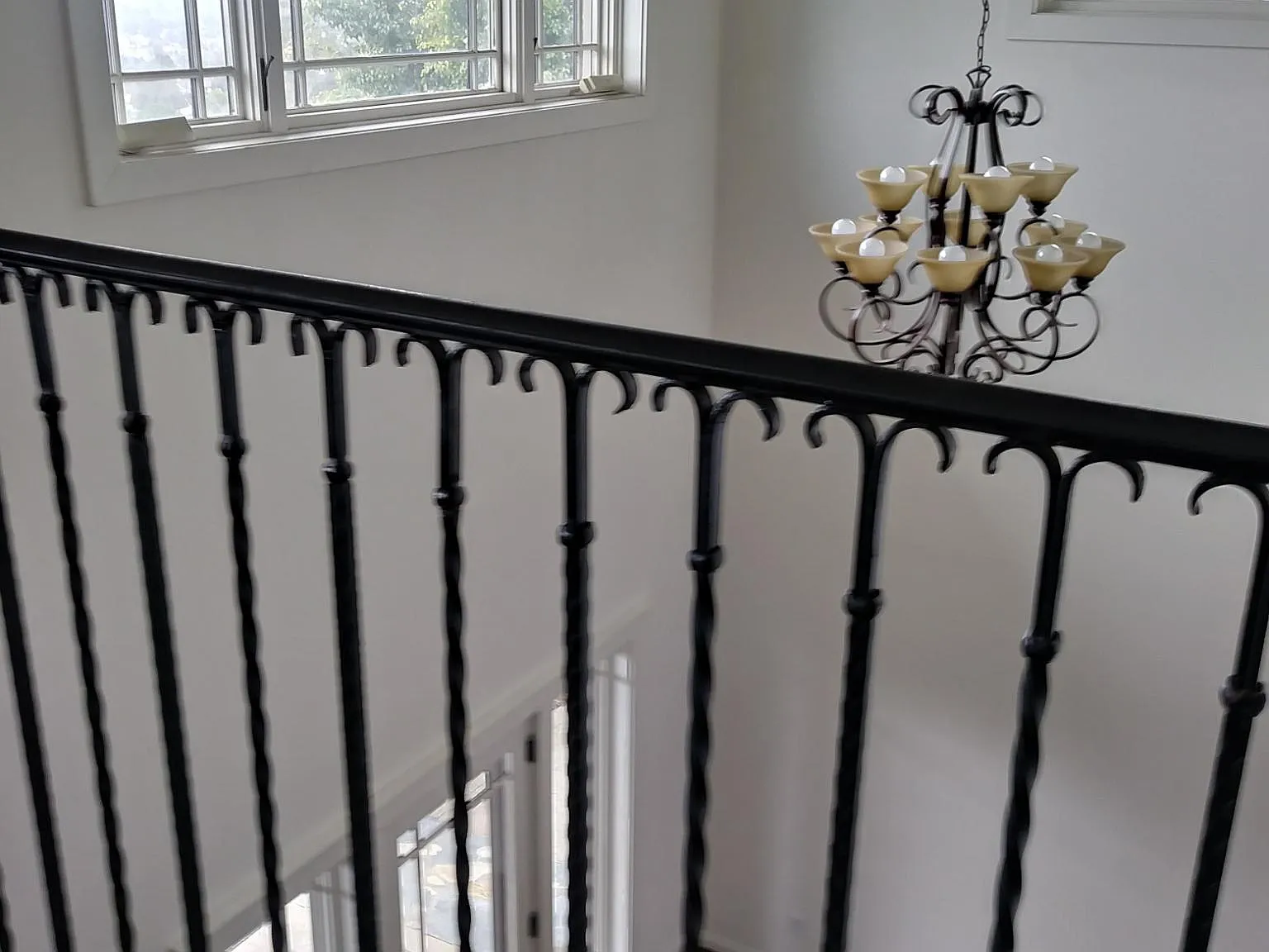1572 Silverwood Dr — Photo 3