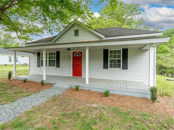 425 Gaines Chapel Rd, Efland, NC 27243