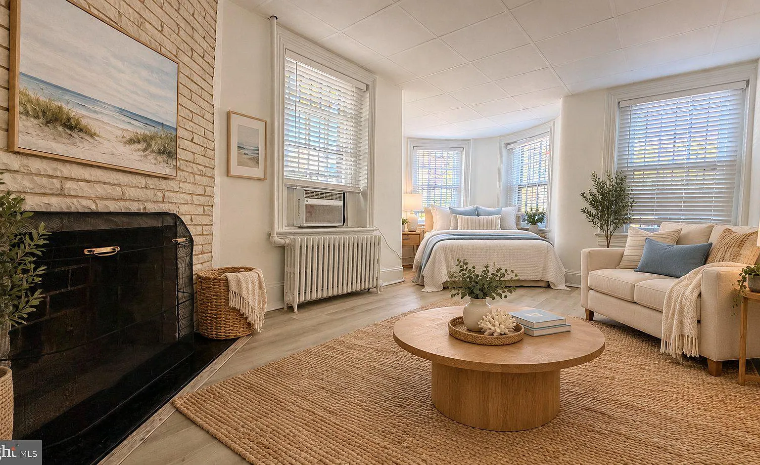 Studio, 1.0 bath, 661 sqft, $2,100 — Photo 1