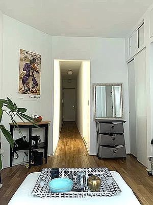 1st image of 240 W 15th St APT 19