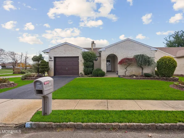 1 Suffolk Way, Marlboro, NJ 07746