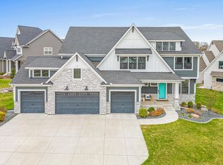 7651 Walnut Grove Ln N, Maple Grove, MN 55311