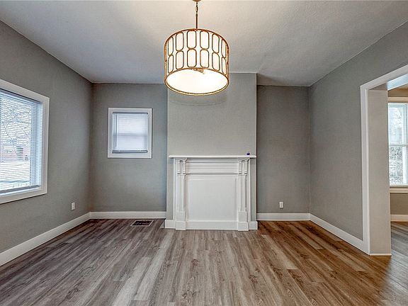 4th image of 212 Ridge Ave