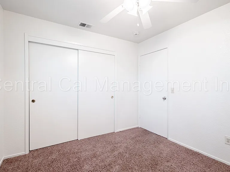 8400 Laborough Dr — Photo 14