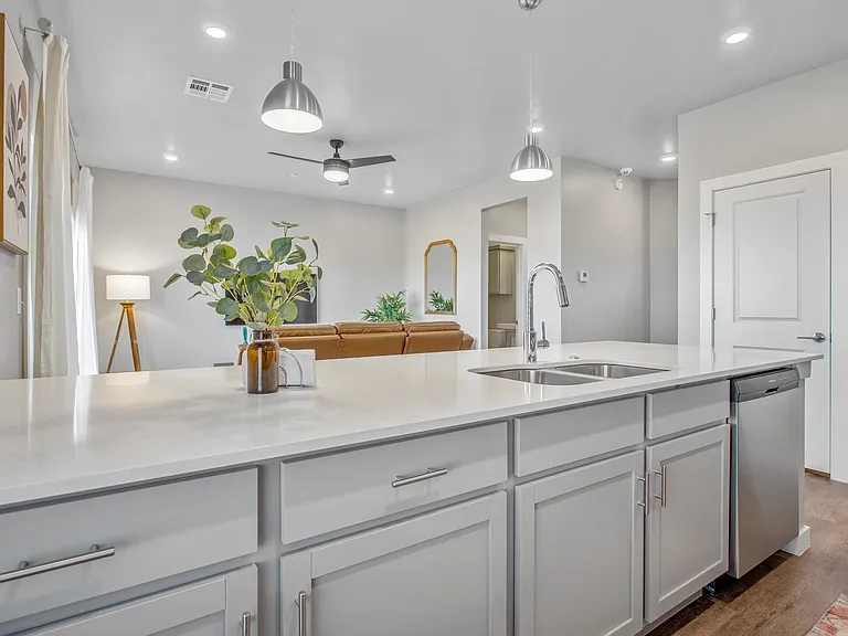 13208 Windy Ridge Rd — Photo 4