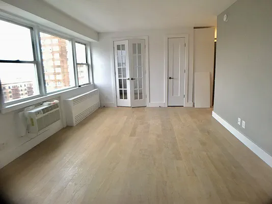 Rented by Bohemia Realty Group | media 2