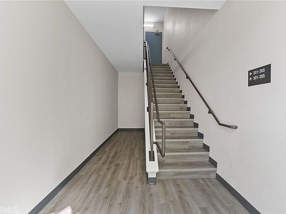 4th image of 960 N Tangent Privado Unit 305