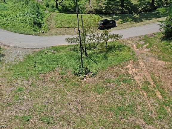 4th image of 998 Sugarcamp Rd