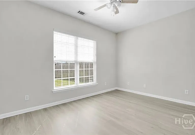 218 Willow Point Ln — Photo 33