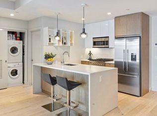375 Canal St Unit 906, Somerville, MA 02145