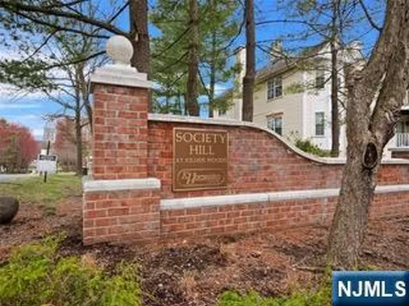 655 Plum Ter, Mahwah, NJ 07430