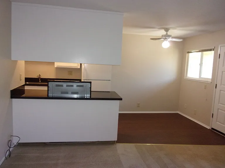 245 W California Ave — Photo 18