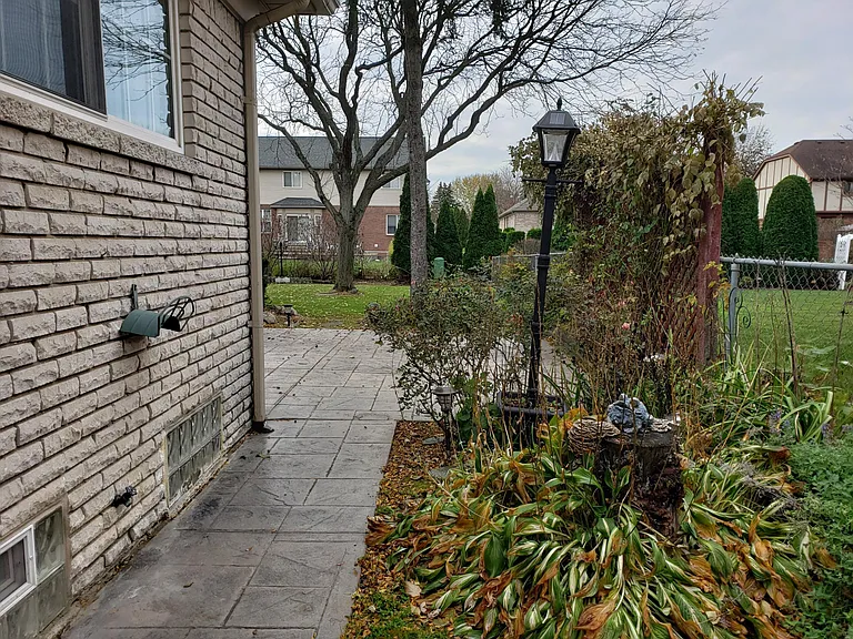 5043 Blair Dr — Photo 2