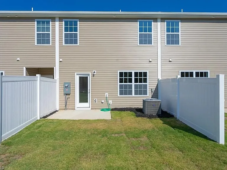 5500 Avery Dr — Photo 23