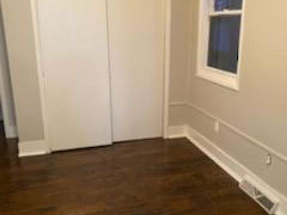 4th image of 509-511 E East St