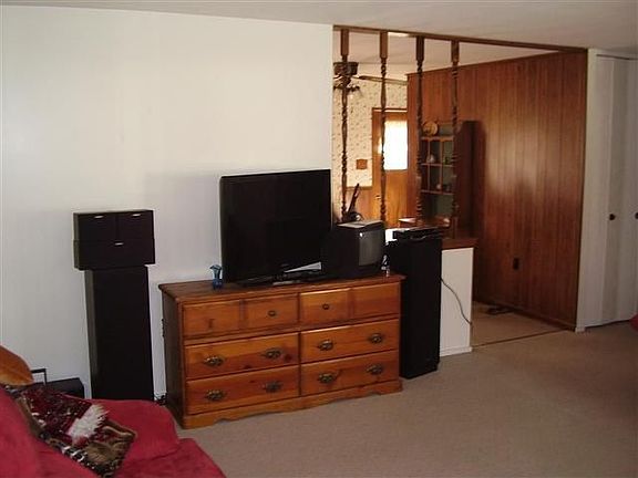 3rd image of 4610 S Clearview Dr
